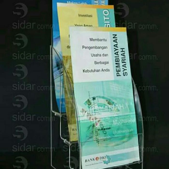 

TEMPAT BROSUR AKRILIK