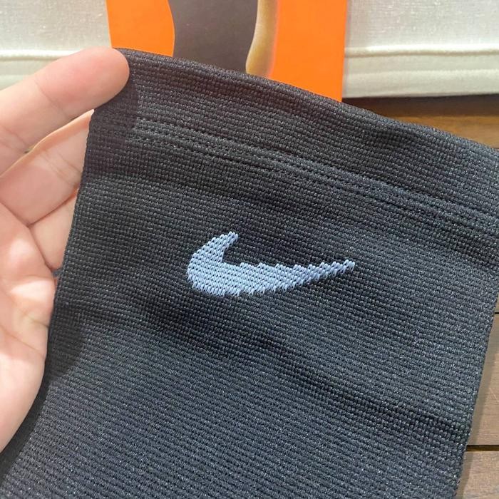 Pelindung Lutut Nike Isi Sepasang - Knee Support Nike - Deker Lutut Promo 