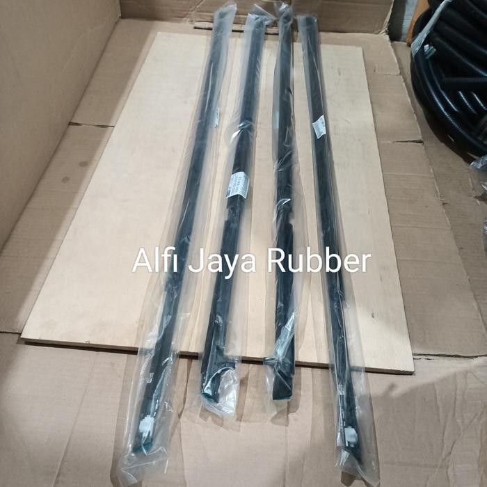 Pelipit Kaca Luar Honda Accord 2004 - 2006
