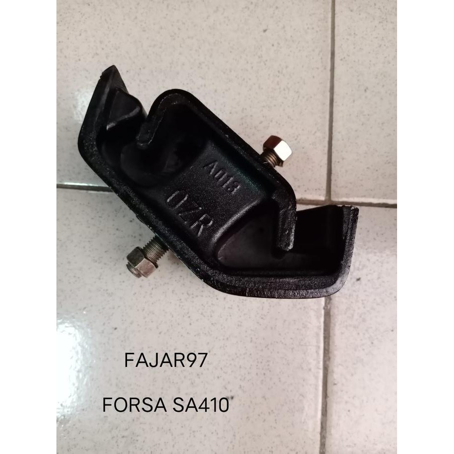 Pangkon Mesin/Engine Mounting Belakang Suzuki Forsa Sa410