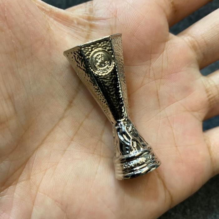 Miniatur Trofi Piala La Eropa - Piala Mini Mini Trofi Europa League