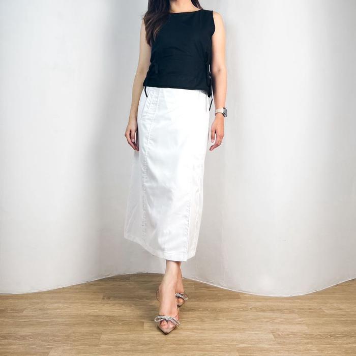 Lausboutique-Nicole Skirt Linen-Rok Linen 7/8 - Putih
