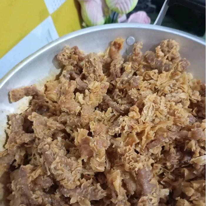 

USUS CRISPY ORIGINAL / PEDAS DAUN JERUK KEMASAN 1KG / 500 GRAM /CEMILAN / JAJANANPEDAS CUBE