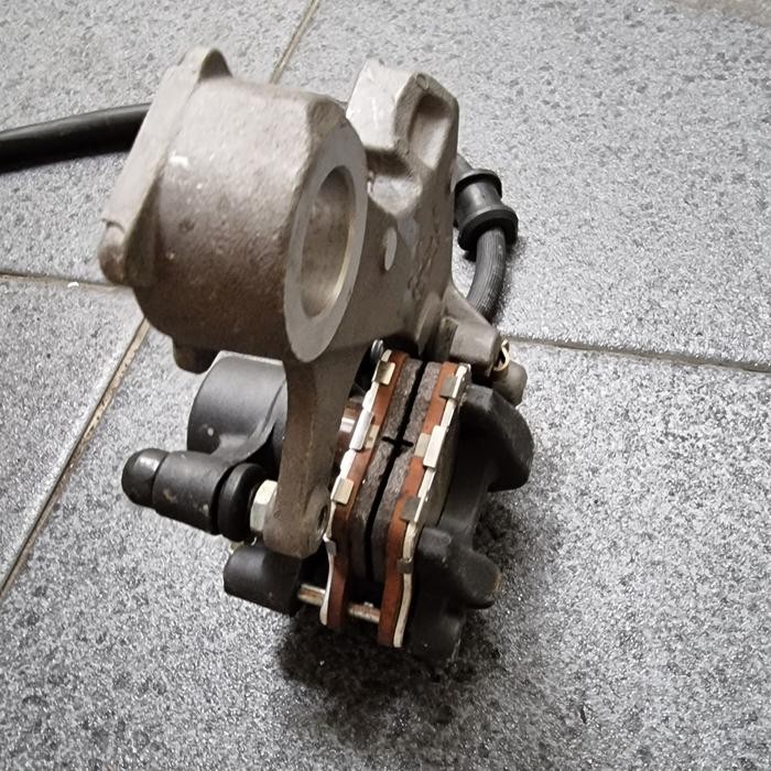 KALIPER BELAKANG MODEL 1 PISTON MERK NISSIN SUZUKI GSXR GSX 600