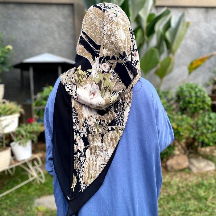 Pilihan- Ayyuby - Manplis Motif Hijab Instan Softpad Antem Ceruty Babydoll Printing Jilbab