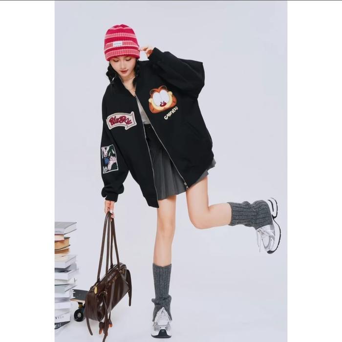 JAKET WANITA GARFIELD BOMBER VARSITY JACKET FLEECE TEBAL WANITA KOREAN STYLE Jaket Sweater - Black