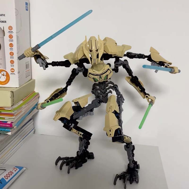 183pcs KSZ714 Star Action Figure Assembly Toy Anime Robot Grievous With Lightsaber Hilt Combat