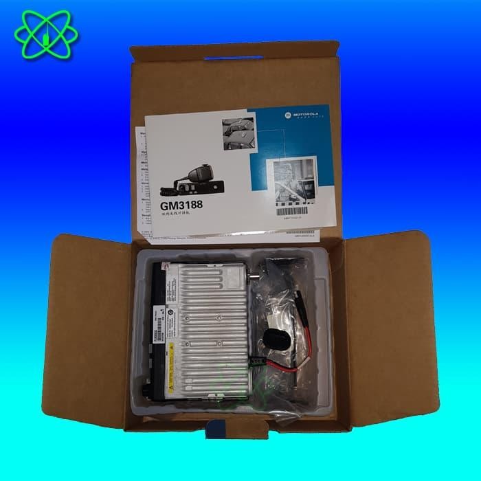 RIG MOTOROLA GM3188 25W UHF 403-438 MHZ GM 3188