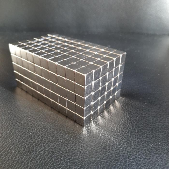 

New Magnet Neodymium Persegi 10x10x10 mm 10x10x10mm 10mmx10mmx10mm