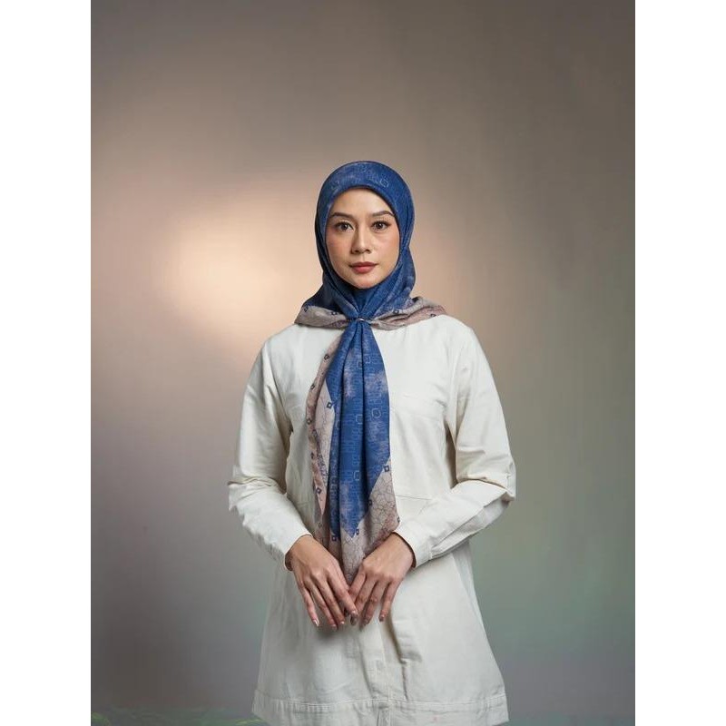 DAUKY FANCY MONOGRAM SCARF/HIJAB VOAL SEGIEMPAT MOTIF