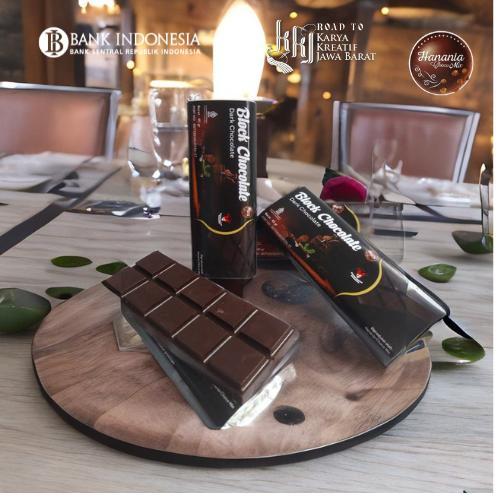 Hanania Block cokelat varian dark / Cokelat hitam 40 Gr coklat godiva halal cashew