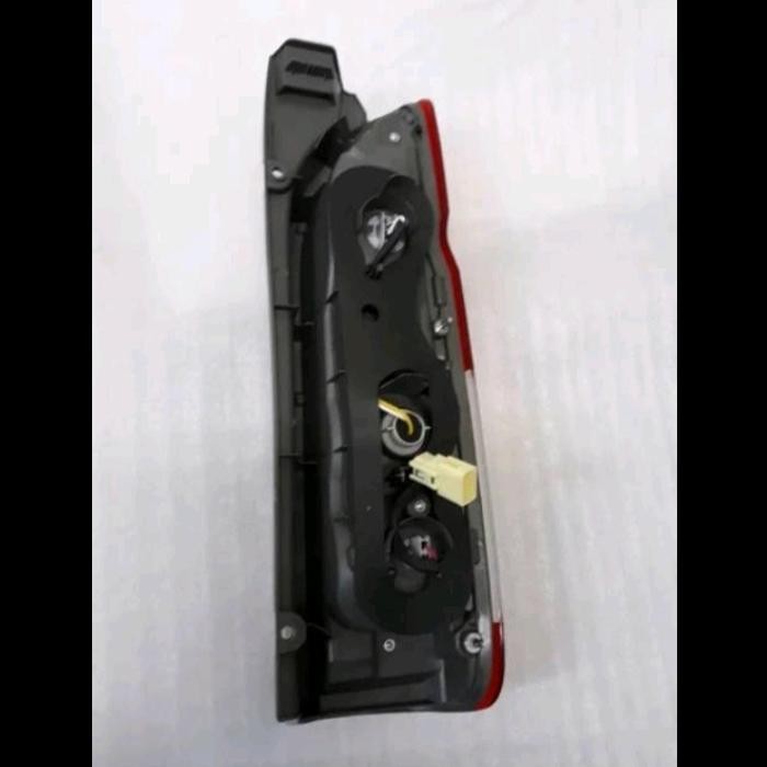 STOP LAMP LAMPU BELAKANG HIACE COMMUTER