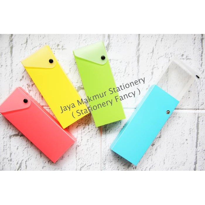 

Pencil Case / Tempat Pensil Motif Polos Joyko PC-0719PL-32