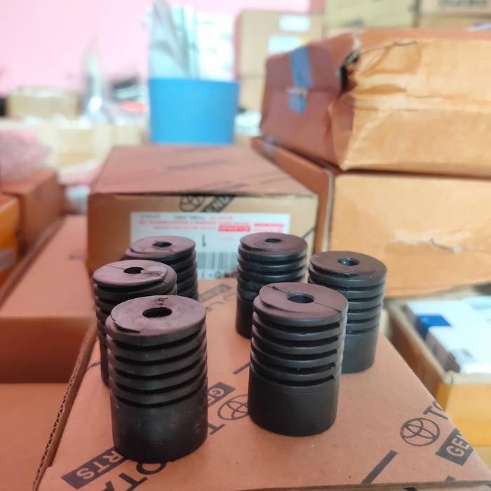 karet bantalan kap mesin starlet kotak/kapsul