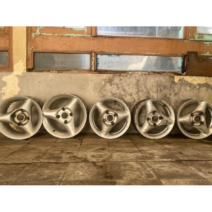 VELG RACING RING 13 PCD 4 X 114 BEKAS FUTURA COPOTAN 4 pcs