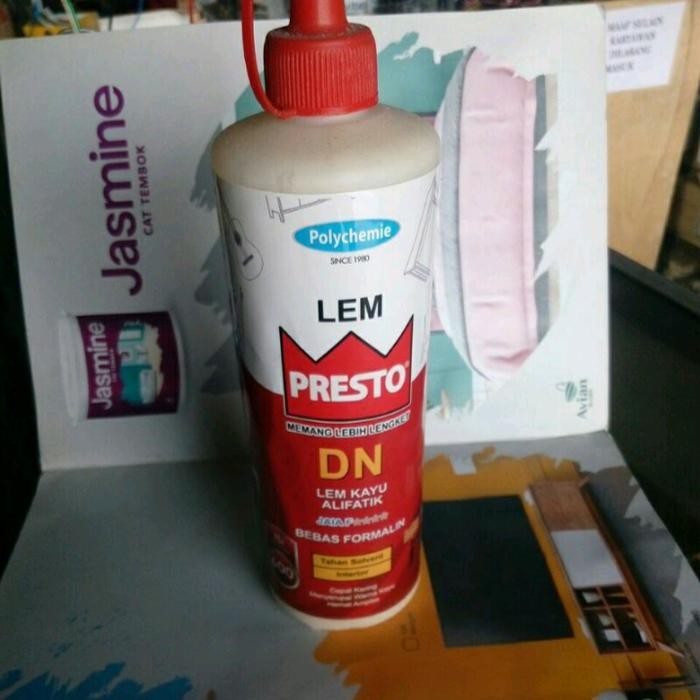 lem presto dn lem kayu alifatik