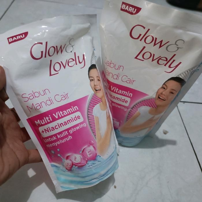 FreshProduct- (Paket 2 Pouch) Glow Lovely Sabun Mandi Cair Refill Soap 400Ml