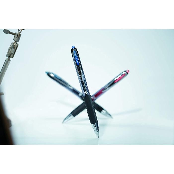 AtK34- Uni-Ball Signo 207 0.7 Mm Retractable Gel Ballpoint Pen