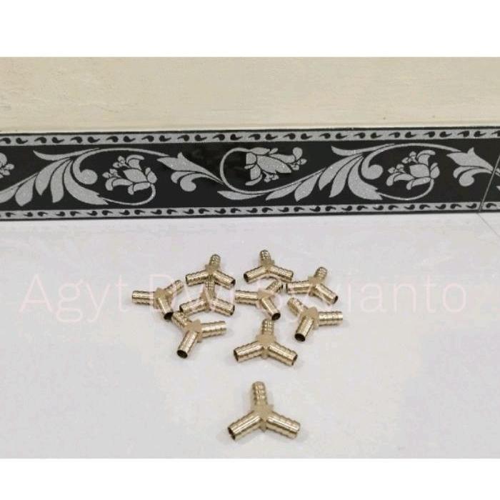 Sambungan Selang Gas Lpg Bentuk Y 3/8 Diameter 11Mm