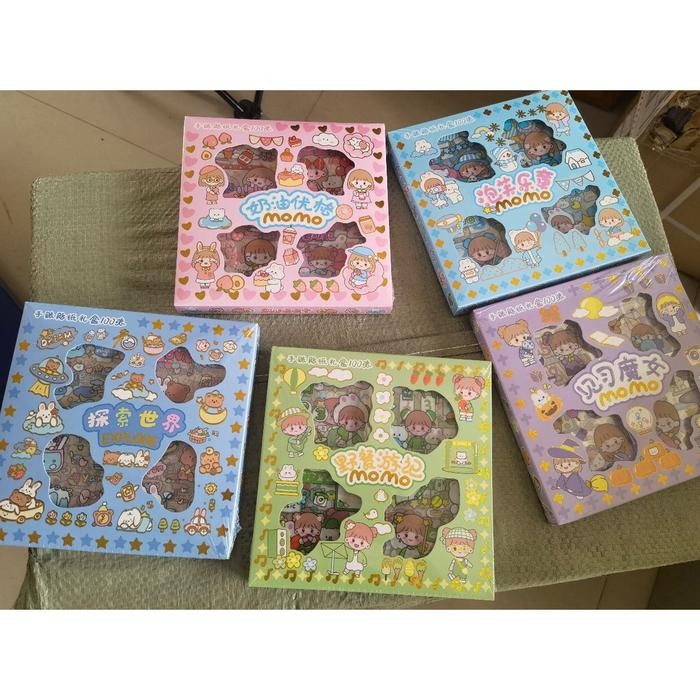 

Pilihan- *Sticker Waterproof Sticker Momo Dapat Box Isi 100 Lembar Stiker Paper Stationery