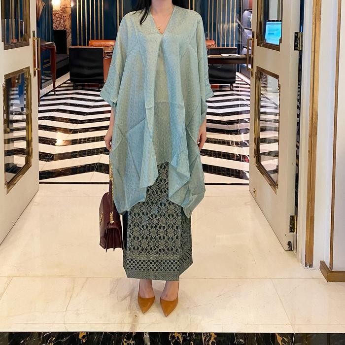 lplw- Lausboutique-Tunik Aruna Polos-Seri Daun-Tunik Batik [Hanya Atasan]