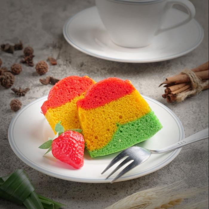 TerEnakPolll- Bolu Pelangi Rainbow Cake Kue Bolu Kukus