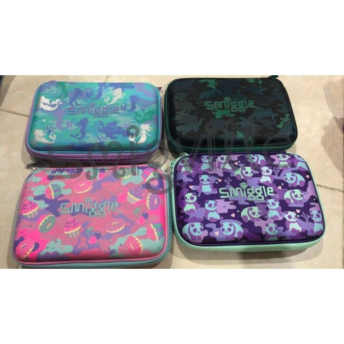 

SMIGGLE NOW YOU SEE ME HARDTOP PENCIL CASE - TEMPAT PENSIL SMIGGLE
