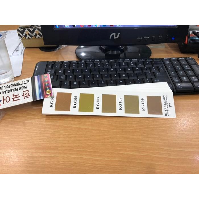 

Kertas Foil / Hot Stamping Foil / Hotprint Poly Emboss Kode 1,3,5,9