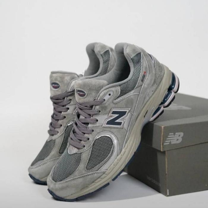 Promo Sepatu Nb New Balance 2002 Light Greey Terlaris