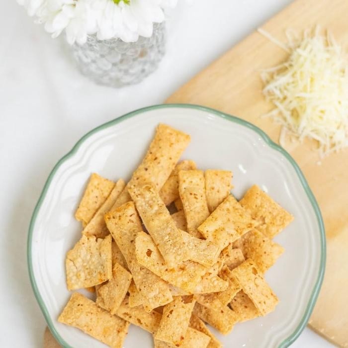 

CEMILAN SEHATKERIPIK KEJU CHEESE CRIPSTANPA PENGAWET