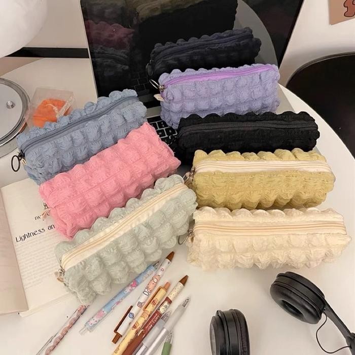 

LITTLE DAISY Crumpled Grid Pencil Case /Tempat Pensil Empuk Lembut / Korean Pencil Case Import /