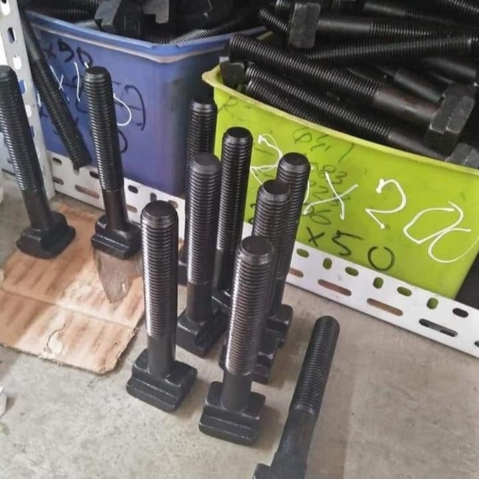 Btc Baut T Slot M20 X 200 / Baut Clamp