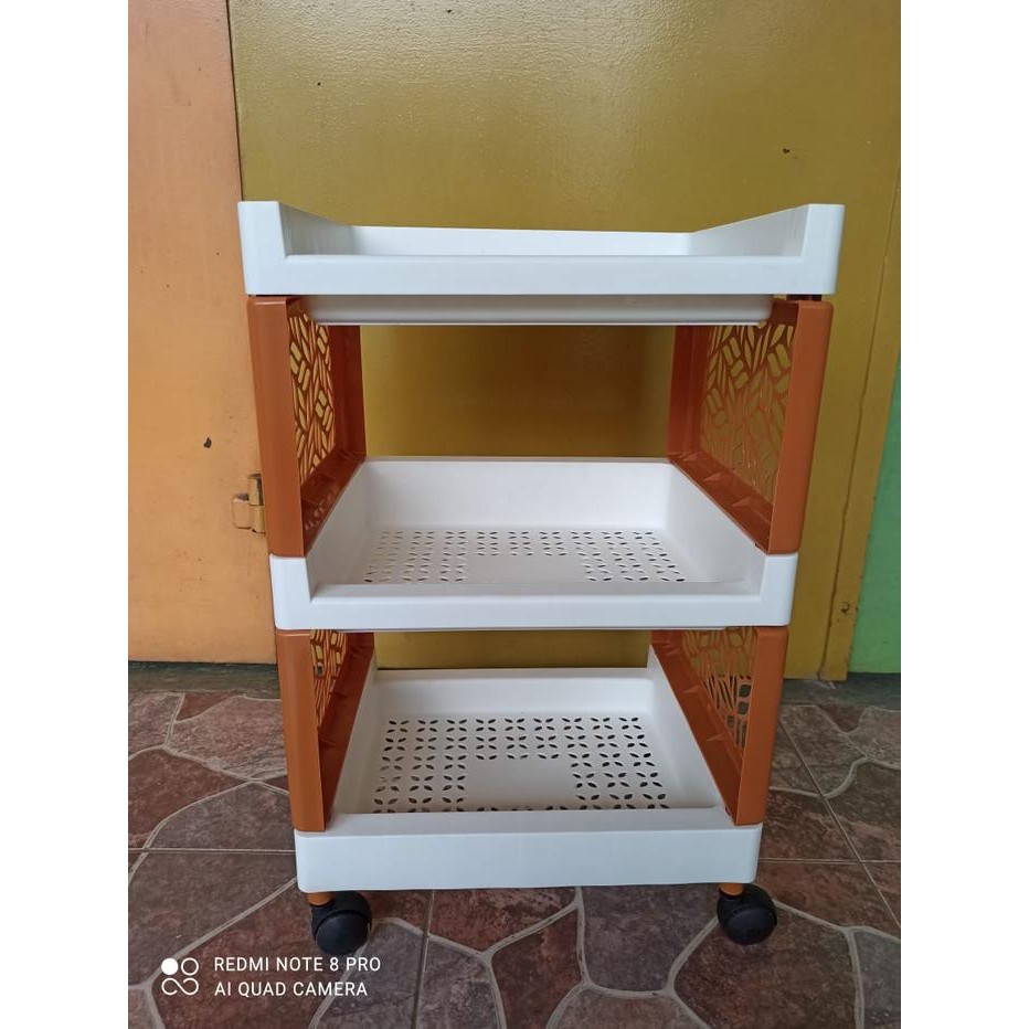 Rak Plastik Susun 3 Multifungsi Serbaguna Roda