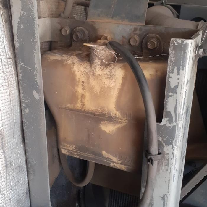 tandon air radiator/reserve punya hino rk8 bus bekas