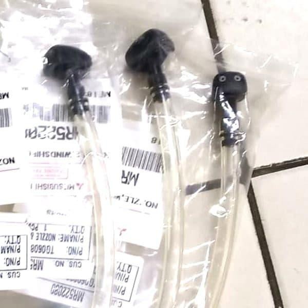 Nozzle Wiper Semprot Air Lancer Galant Pajero Triton Grandis Kuda