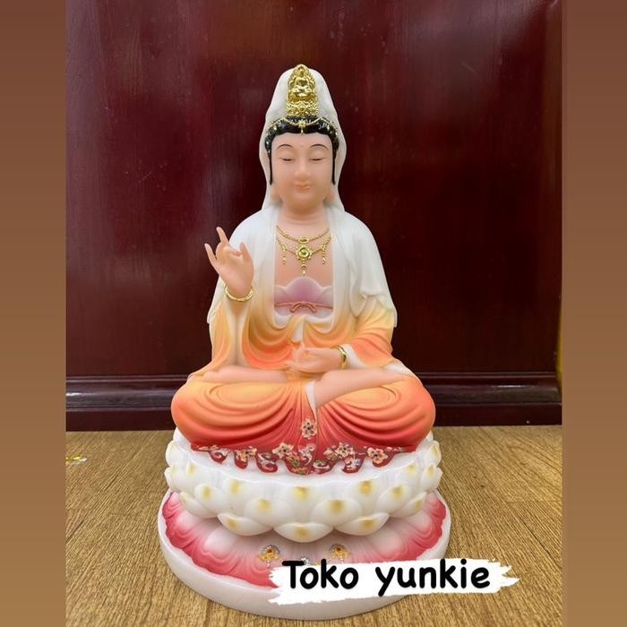 Patung Dewi Kwan Im Marmer Putih