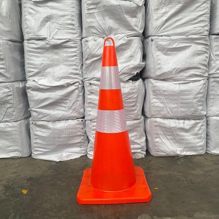 TRAFFIC CONE 70CM KARET