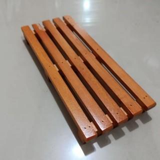 Palet Kayu Tatakan Piring & Panci Serbaguna Panjang 30Cm ,Palet Kayu Mahoni Natural Doff Terlaris