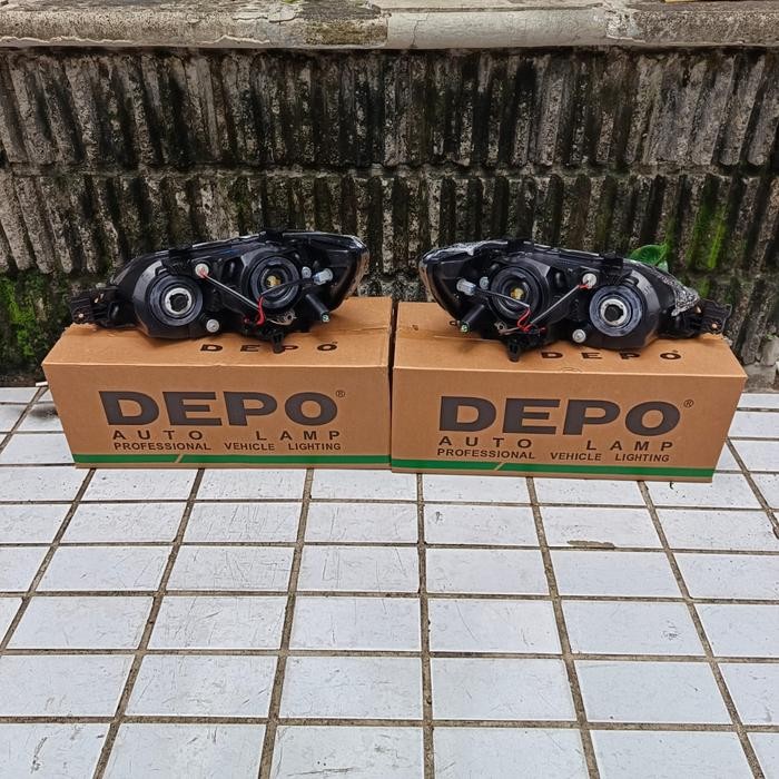 LAMPU DEPAN HEADLAMP MITSUBISHI LANCER CEDIA
