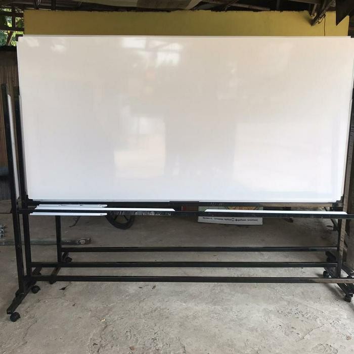 

Whiteboard Standing Doebleface Non Magnetik 120X240 Cm