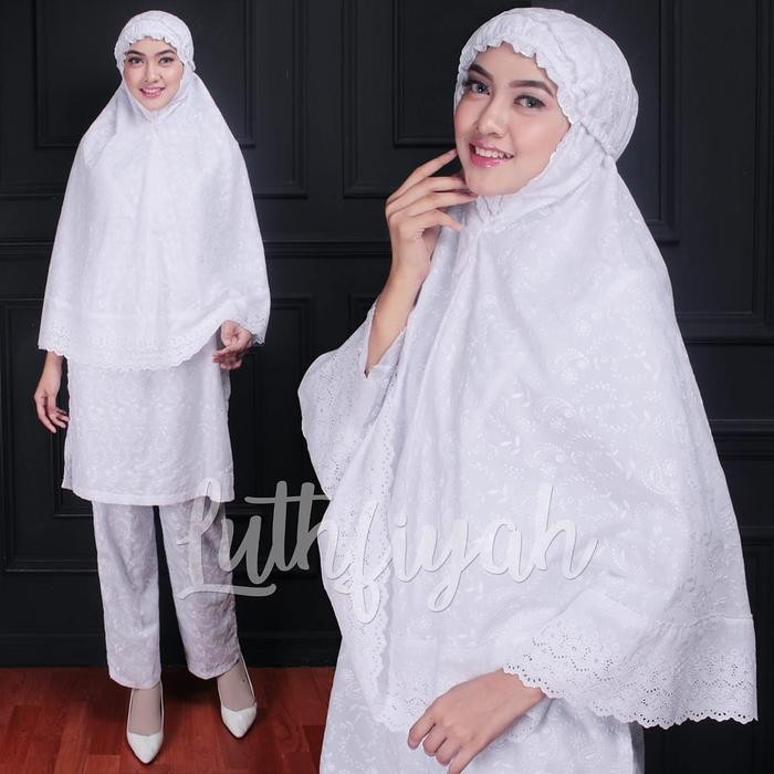 lplw- Stelan Celana Set Bergo Sarung Tangan / Tunik Celana Umroh Putih Katun Jepang Bermotif