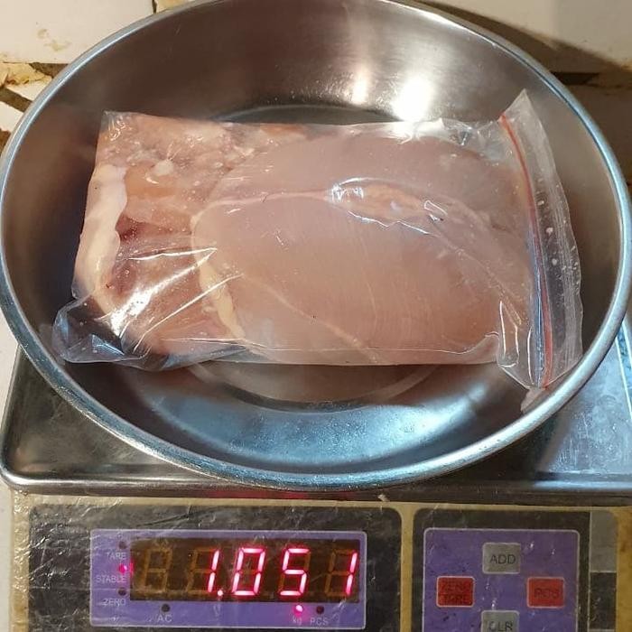 

Pilihan- Dada Ayam Fillet / Boneless Frozen 1Kgan /Pack