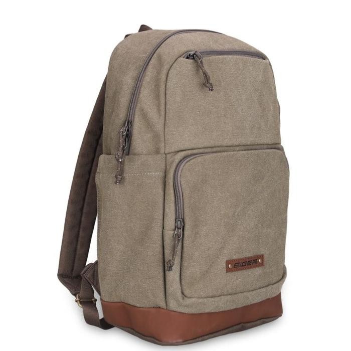 c0nc- Eiger Cooper 17 Backpack Riding