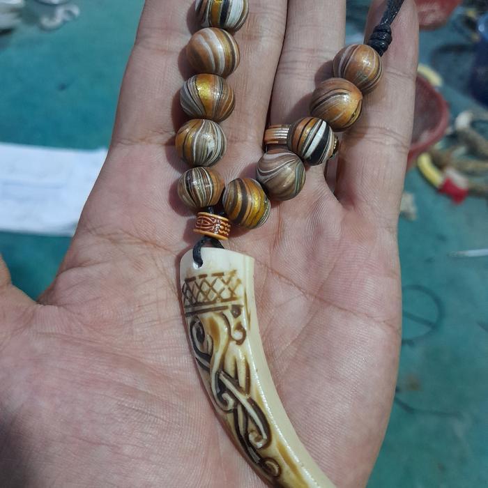 Kalung Etnik Unik Handmade Kalung Etnik Taring Kalung Tali Manik Kayu