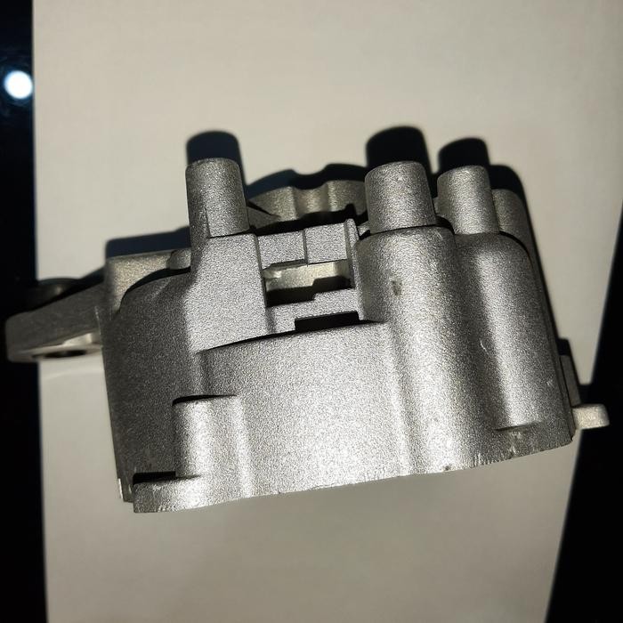 HOUSING ALTERNATOR / COVER AMPERE MITSUBISHI PS100 4D30 4D31 (REAR)