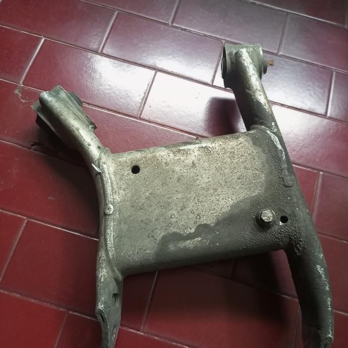 arm H belakang kanan bmw e39