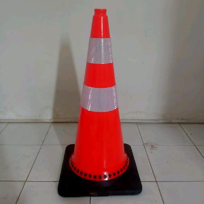 KERUCUT LALU LINTA/TRAFFIC CONE /KERUCUT JALAN /KERUCUT PEMBATAS/ KERUCUT 75CM /CONE 75CM /KERUCUT
