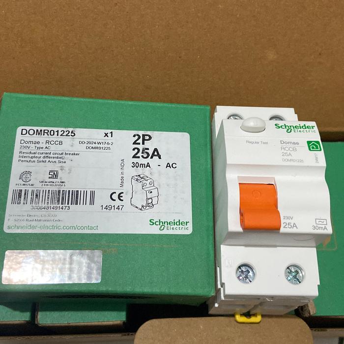 Schneider RCCB 2P 25A 30mA Domr01225 Alat Perlindungan Listrik Rumah Tangga & Gedung Kualitas Baik