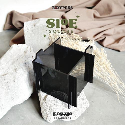 

Boxypens Bozzle Organizer Sloe Square Acrylic Pen Stand