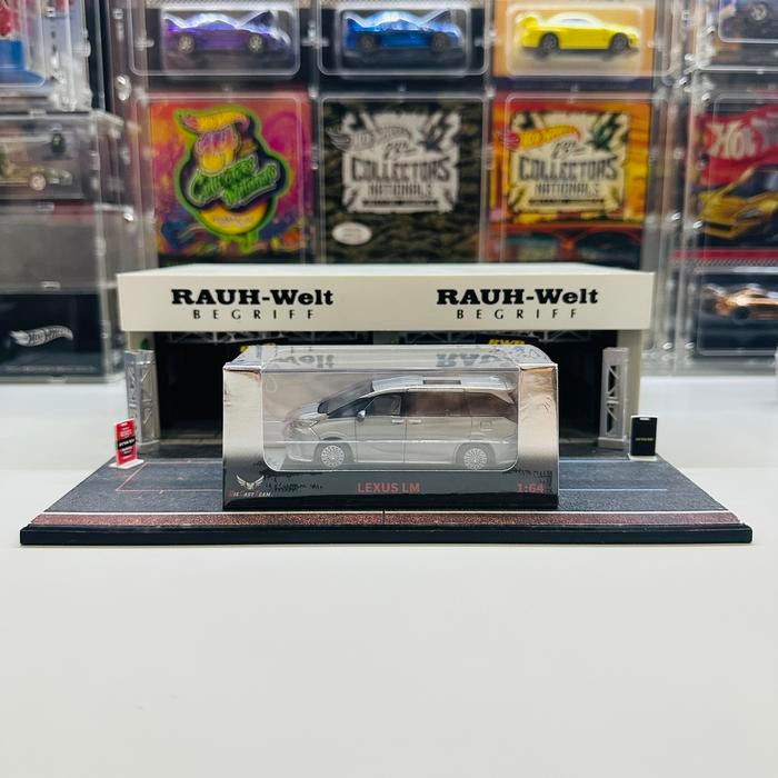 Pilihan- Dct 1:64 Lexus Lm Mk2 Grey